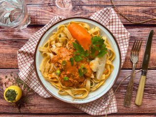 Fricassée de poulet et tagliatelles à l'estragon