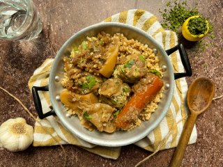 Boulettes de poisson et boulgour aux légumes